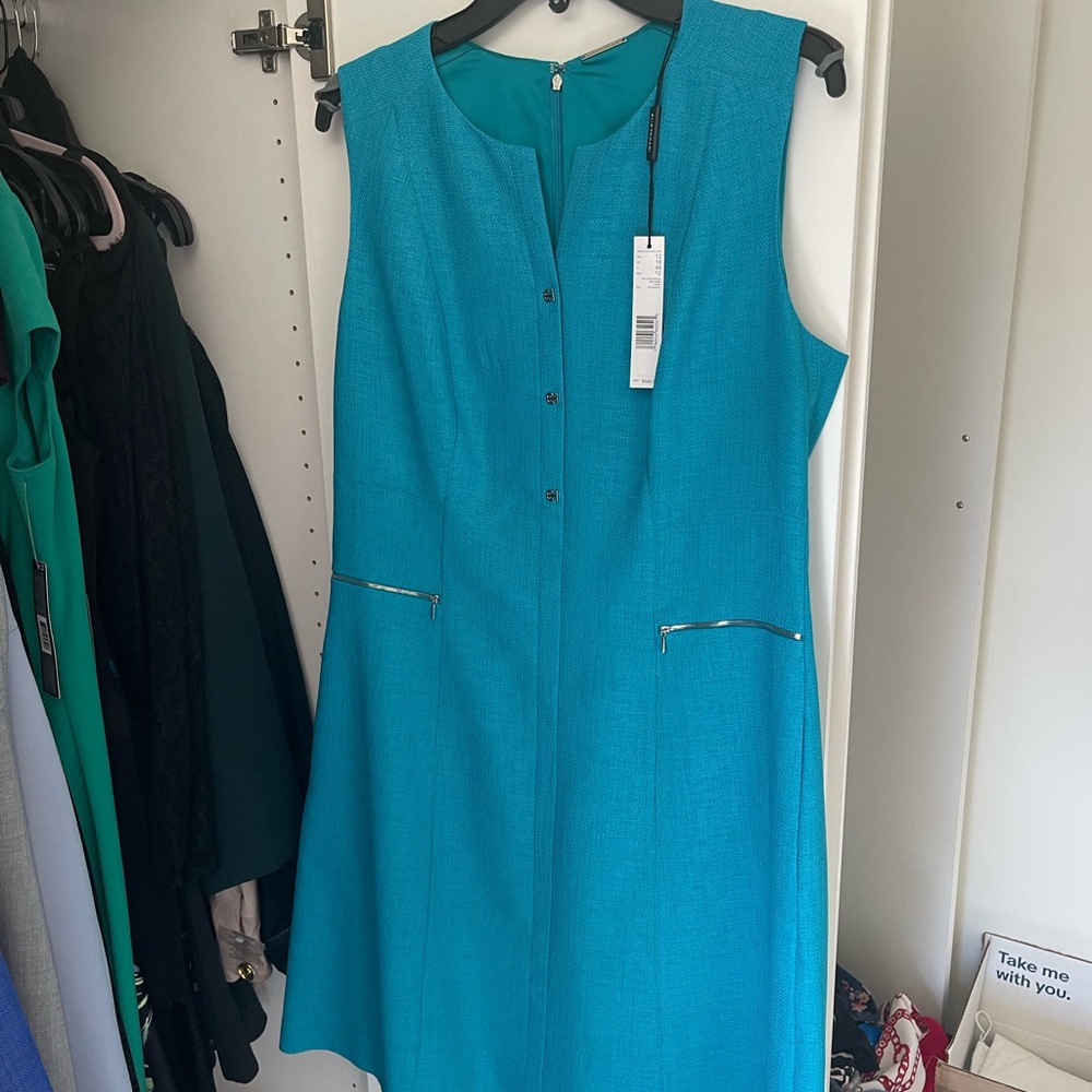 Elie Tahari Dress